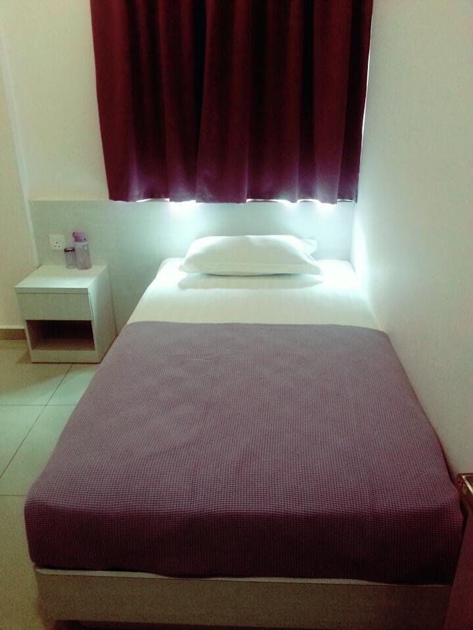 Lavender Riverside Hotel Malacca Bagian luar foto