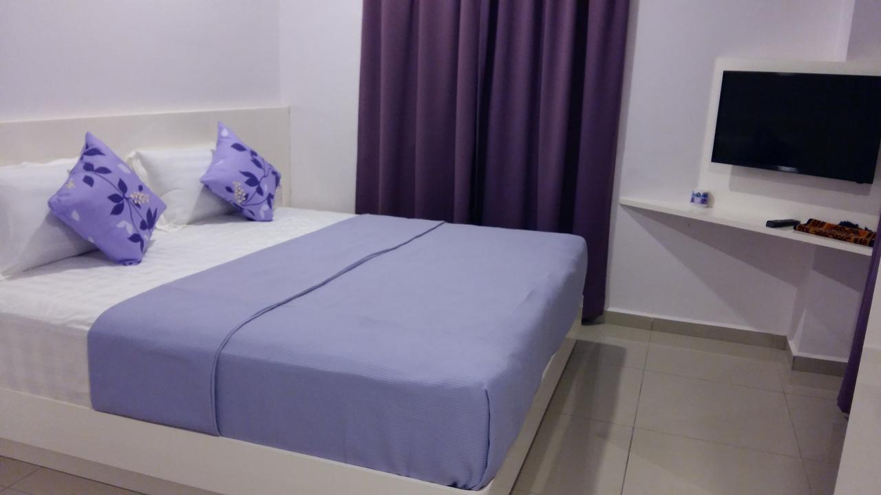 Lavender Riverside Hotel Malacca Bagian luar foto