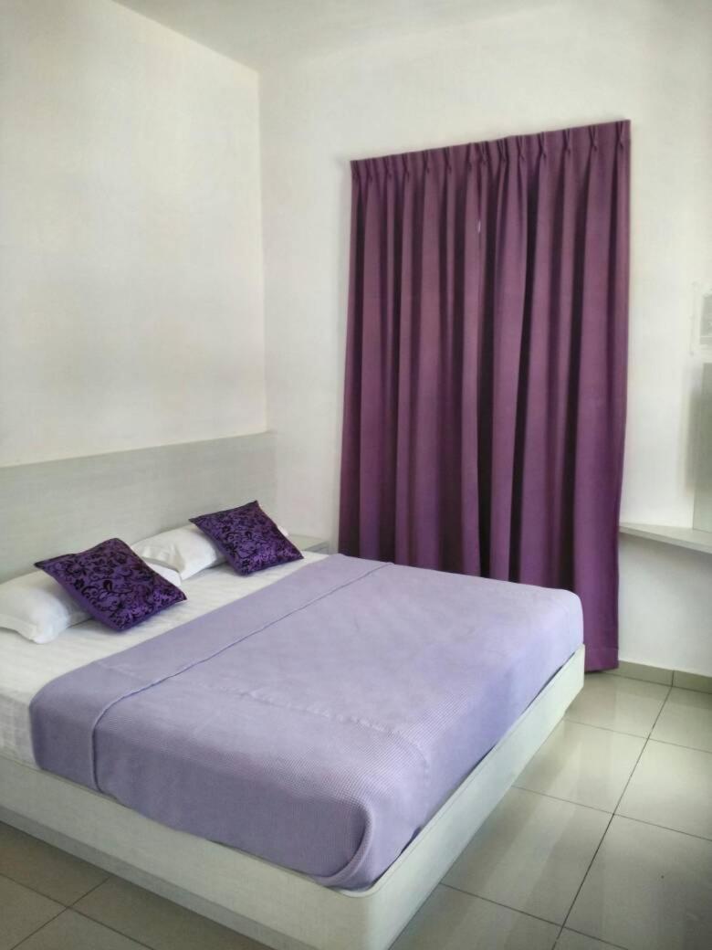 Lavender Riverside Hotel Malacca Bagian luar foto
